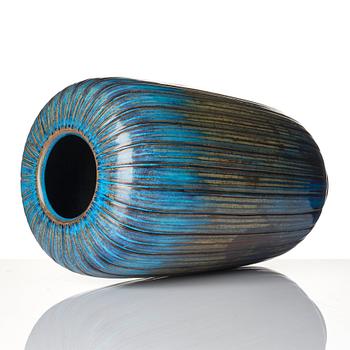 Wilhelm Kåge, a grand "Farsta" stoneware vase, Gustavsberg Studio, Sweden 1950s.