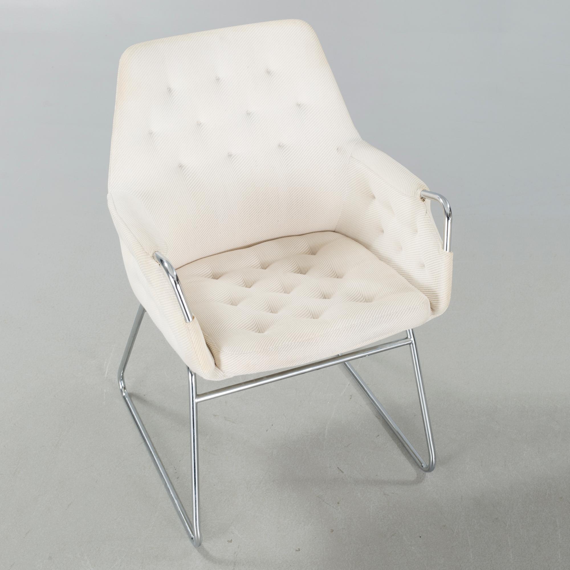 BRUNO MATHSSON, ett par karmstolar, "Mirja", Bruno Mathsson International, omkring år 2000.