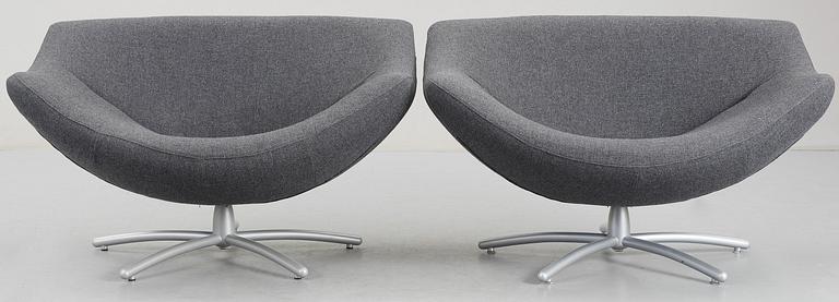 FÅTÖLJER, ett par, "Ginna", Gerard van der Berg, Holland.