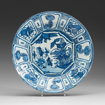 A kraak blue and white charger, Ming dynasty, Wanli (1573-1619).