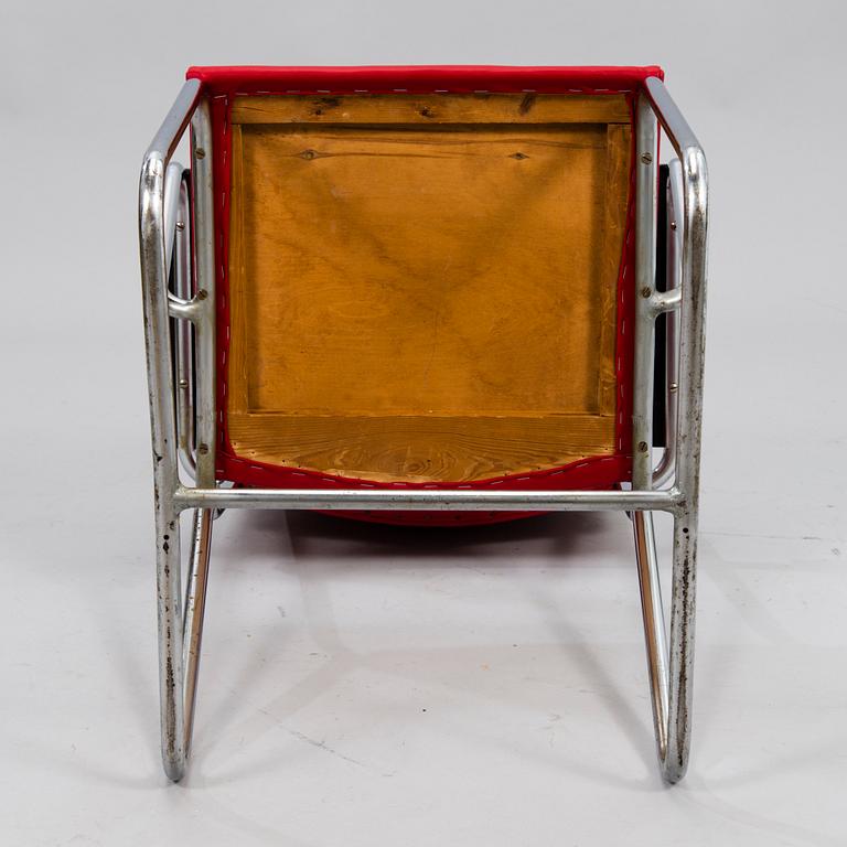 A 1930/1940's 'TU-228' arm chair for Heteka Finland.
