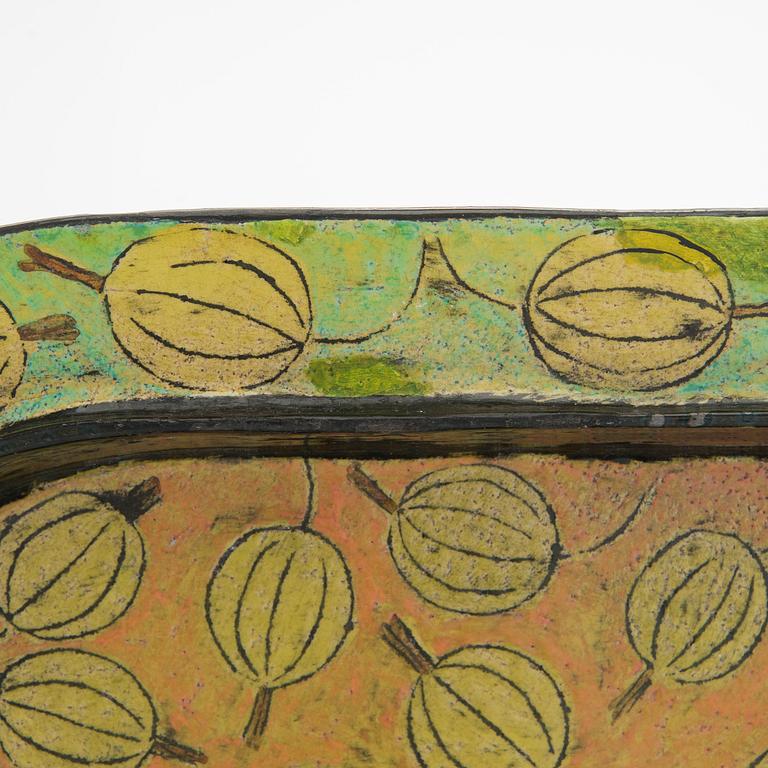 Birger Kaipiainen, a stoneware decorative dish signed Kaipiainen.