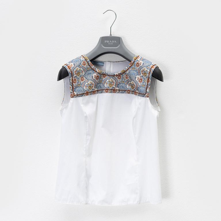 Prada, a cotton top with silk emroidery, size 38.