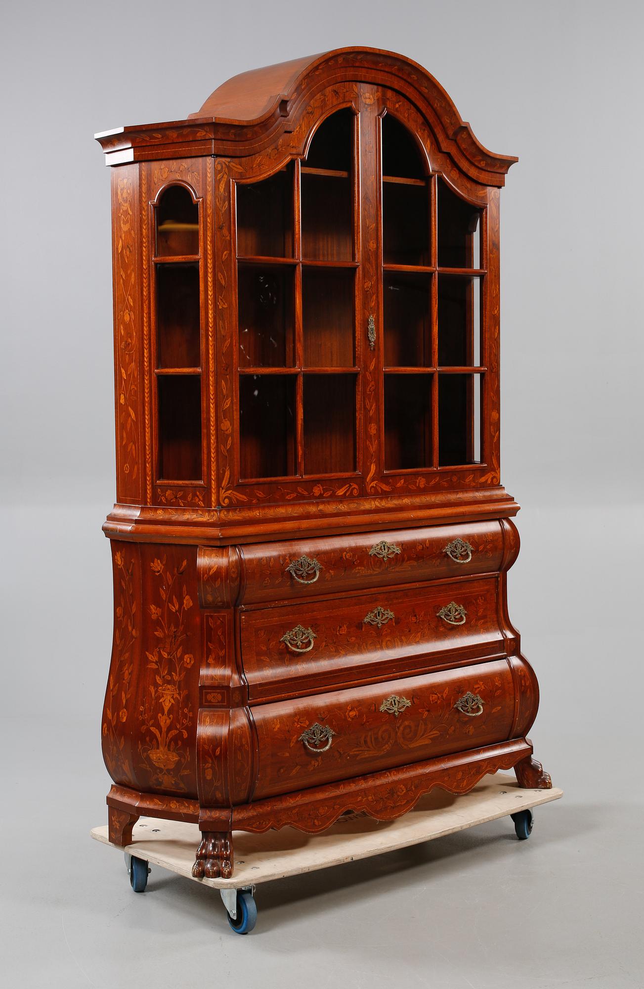 SKÅP, 1700-talsstil, 1900-talets mitt.