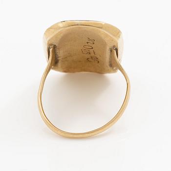 A silhouette ring, 18K gold with enamel, Friedrich Silber, Karlskrona 1796.