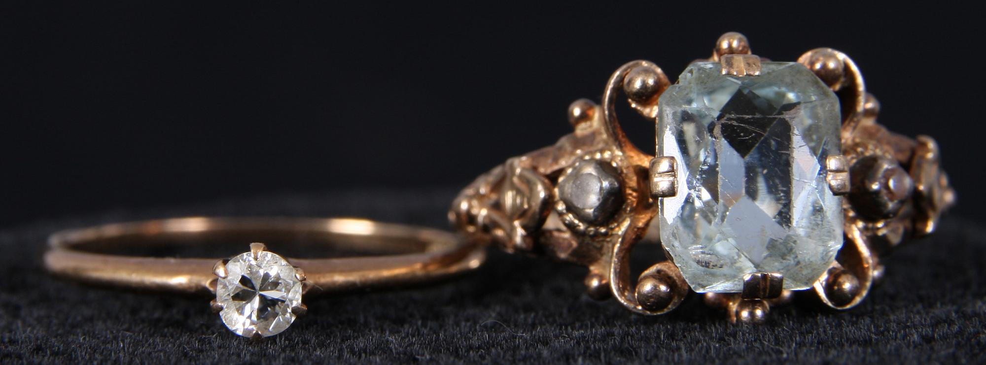 RINGAR, 2 st, 18K resp 14K guld, bl a briljant.