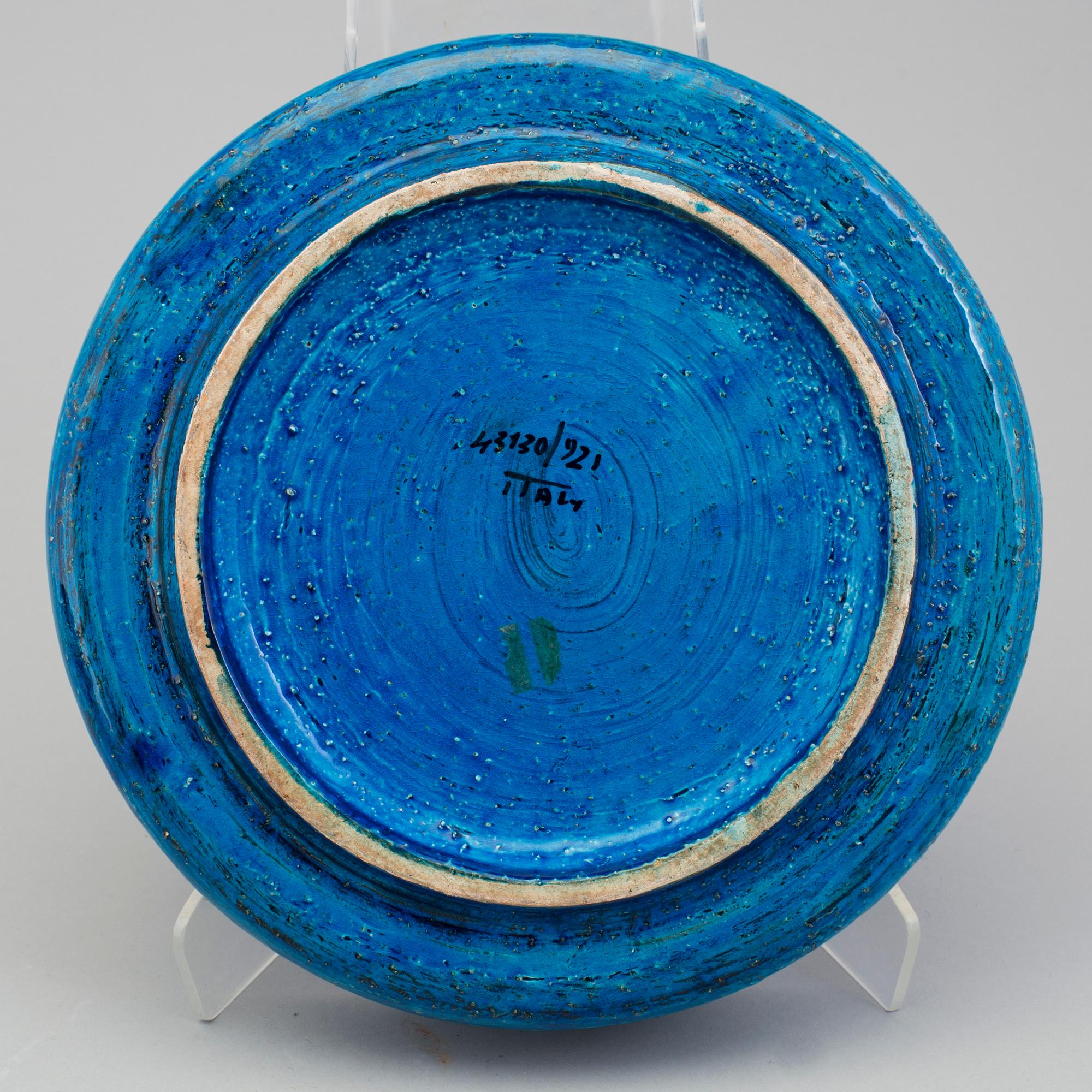 FIGURINE AND BOWLS, 3 parts, Bitossi, Italy, 1960s.