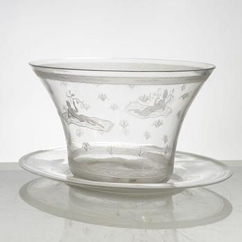 Edward Hald, a model 149 glass bowl, Orrefors 1928.