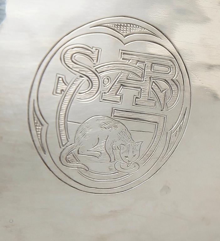 SKÅL, silver, 1917. Vikt ca 587 gram.
