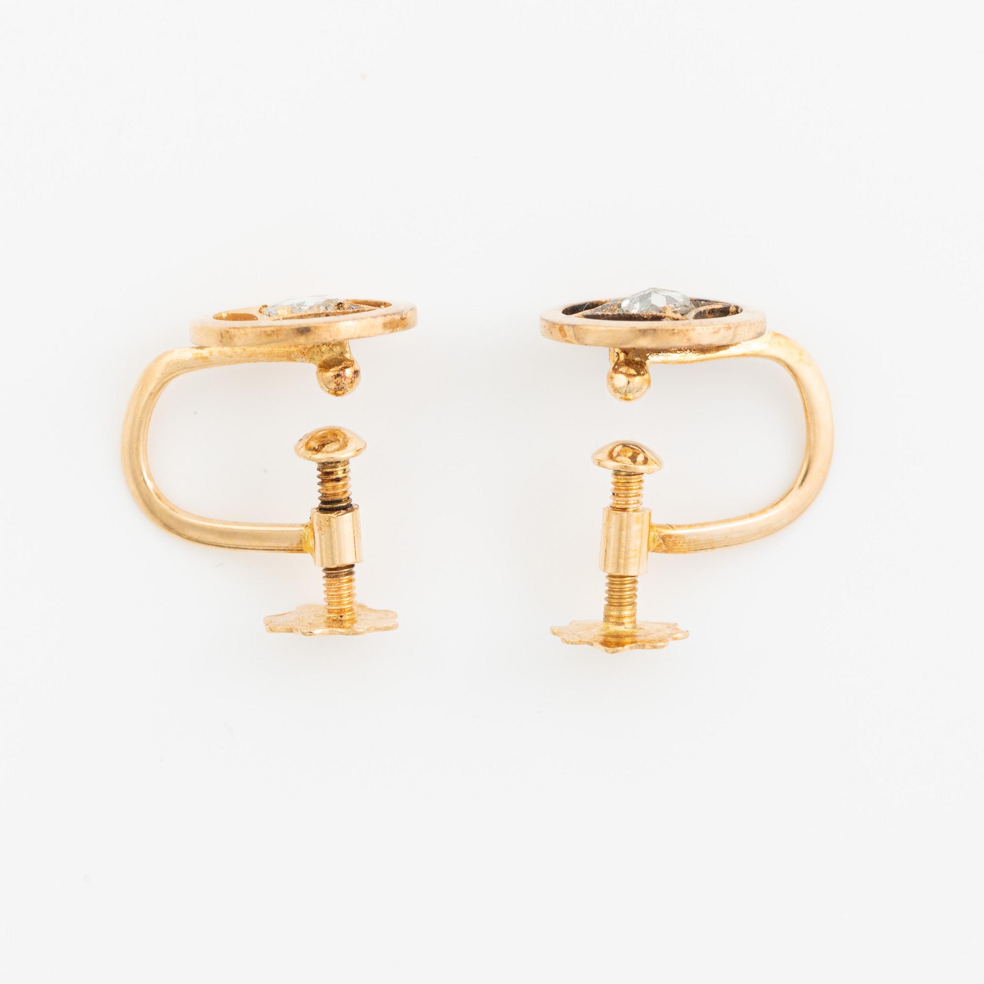 Earrings, a pair, 18K gold with rose-cut diamonds.