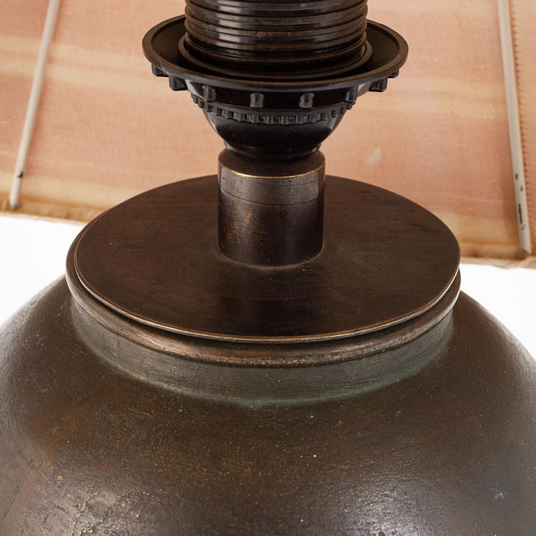 Bordslampa, brons, 1935.