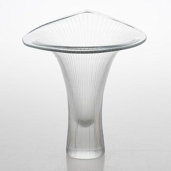 Tapio Wirkkala, A 'Kantarelli' glass vase, signed Tapio Wirkkala Iittala.