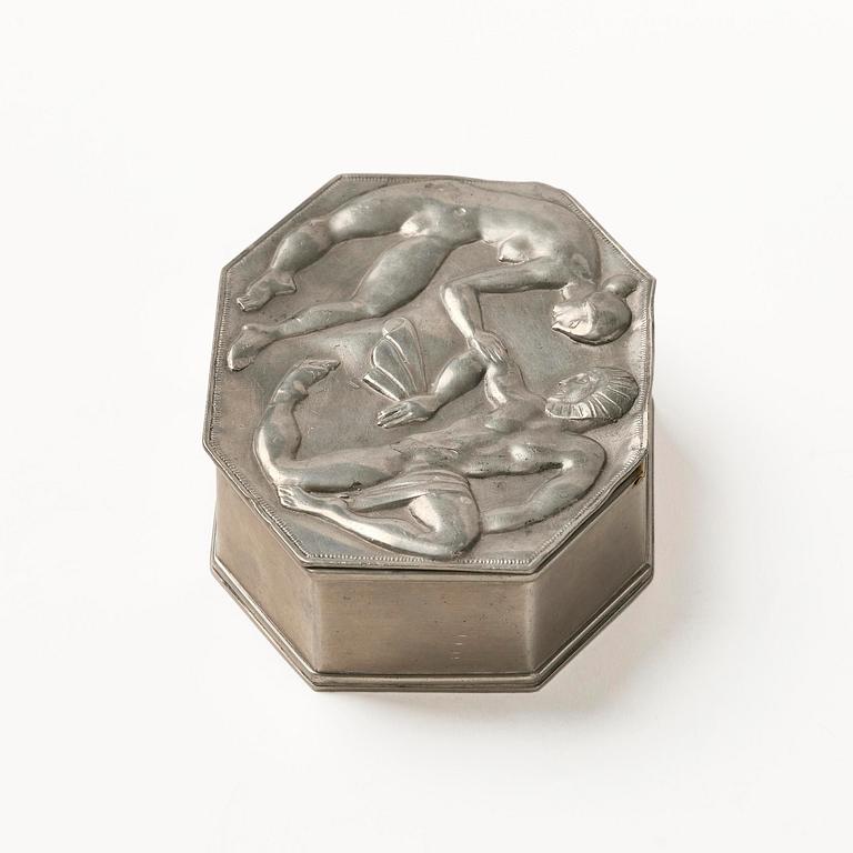 A Swedish Grace pewter box, Herman Bergman konstgjuteri, Stockholm, 1930.