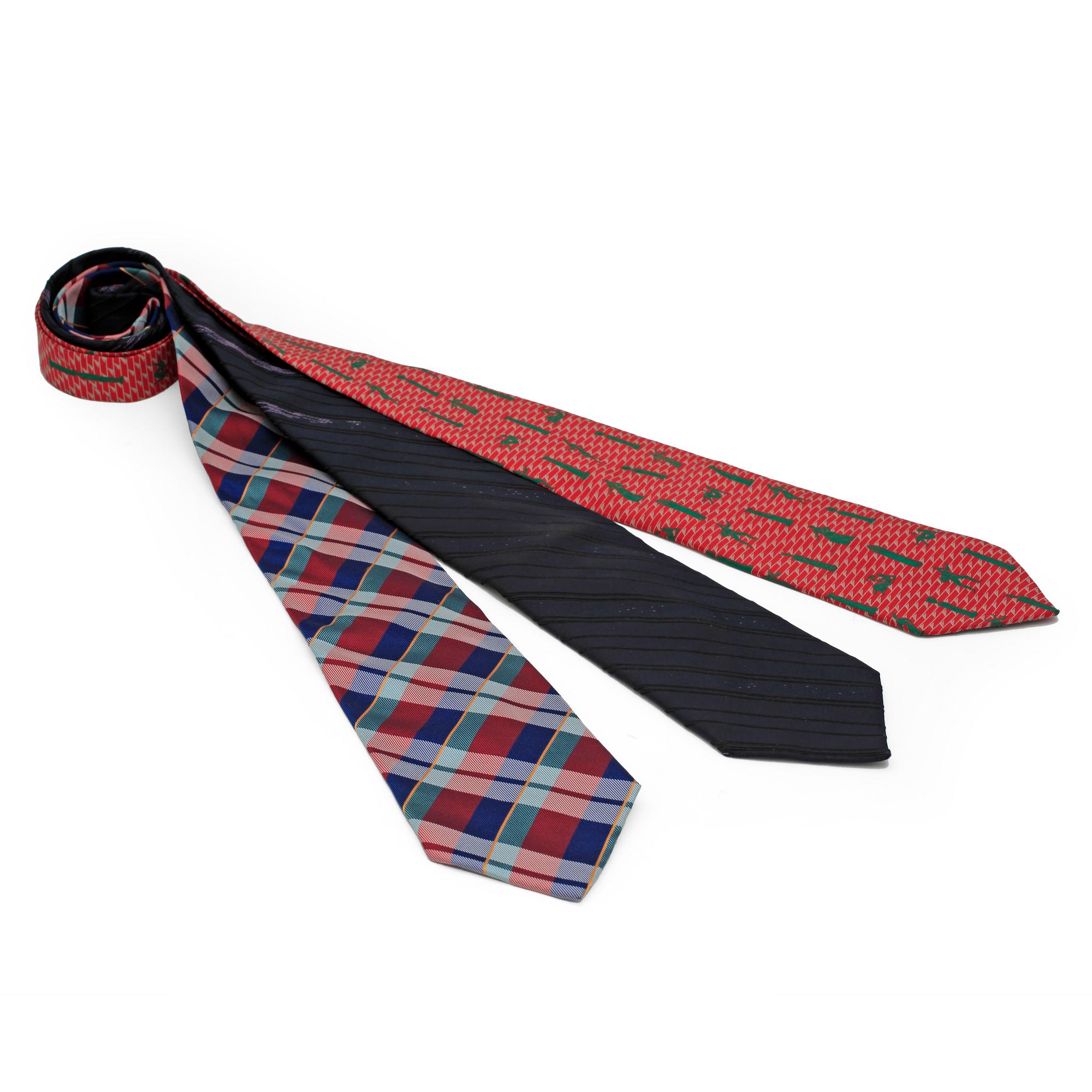 YVES SAINT LAURENT, tre stycken slipsar.