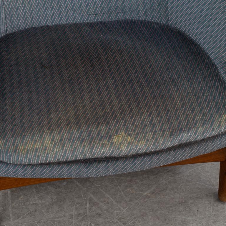 POUL VOLTHER, a 'Korall 110/4' easy cahir from Gemla Fabrikar AB, Diö.