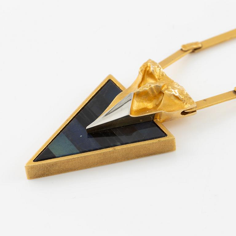 Björn Weckström, collier, 18K guld och platina med spektrolit, Finland 1996.