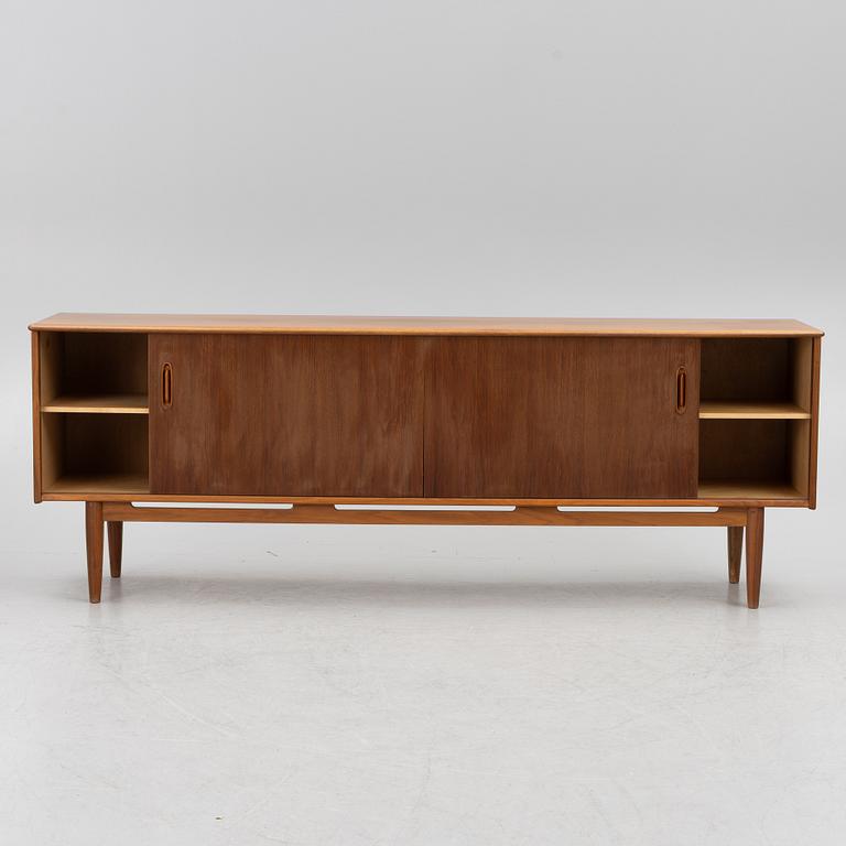 Nils Jonsson sideboard "Cortina" Troeds Möbelfabrik, Bjärnum 1960s.