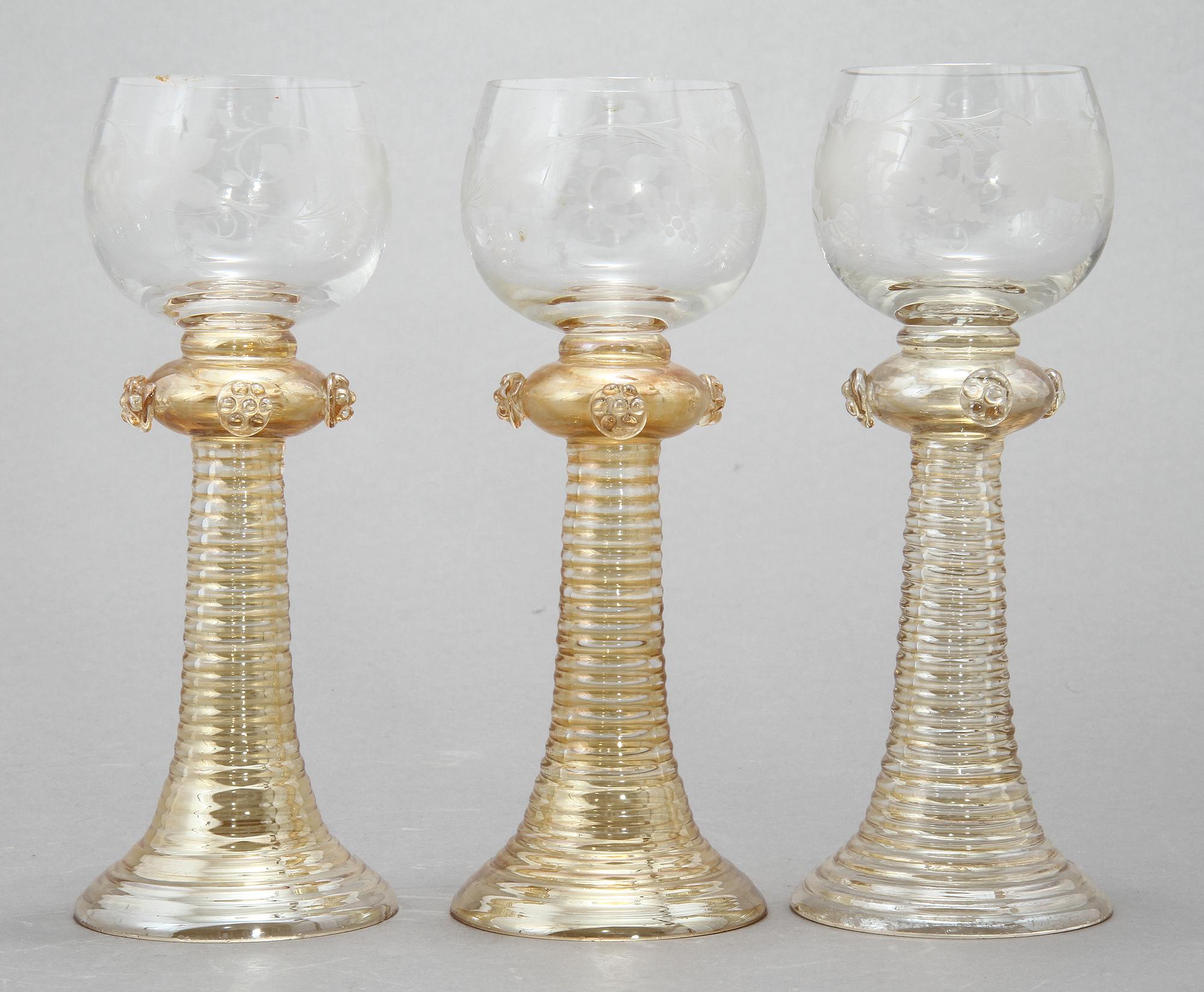 REMMARE, 8 st, glas, 1900-talets andra hälft.