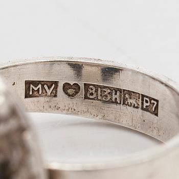 Martti Viikinniemi, ring, fasettslipad syntetisk spinel,  silver, Heinola 1968.
