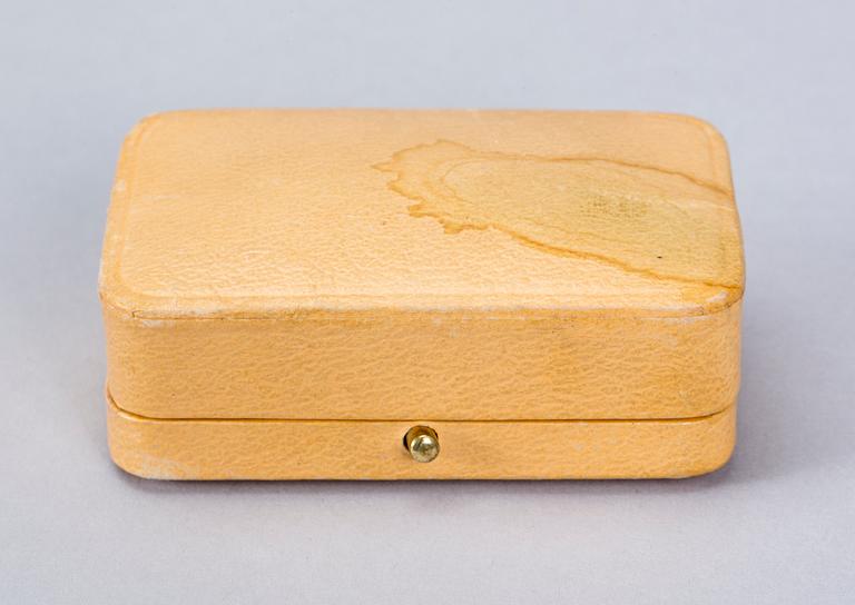 ÖRHÄNGEN, ett par, sterlingsilver med bergkristall, Wiwen Nilsson, Lund 1947.