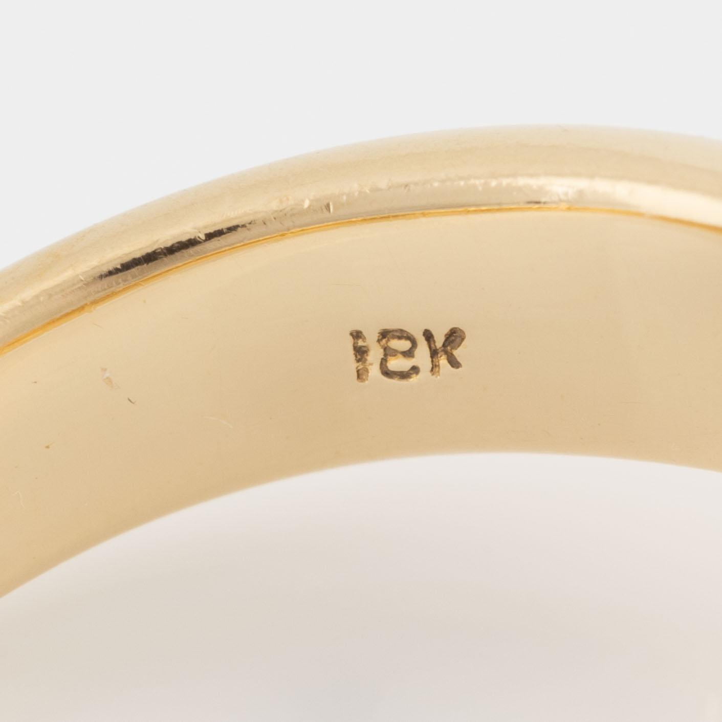 Ring, 18K gold with a round brilliant-cut diamond.