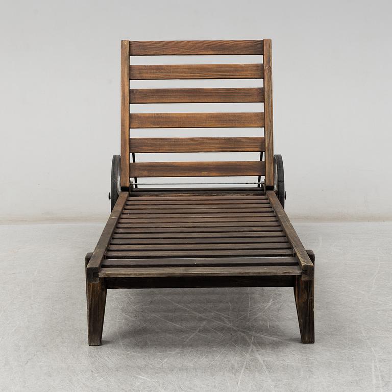 ELSA STACKELBERG, a pine deck chair from Fri Form, Edsbruk.