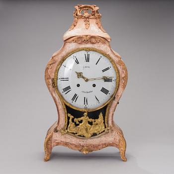 BORDSPENDYL, rokoko, hovurmakare  Jacob Kock, Stockholm verksam 1762-1805.