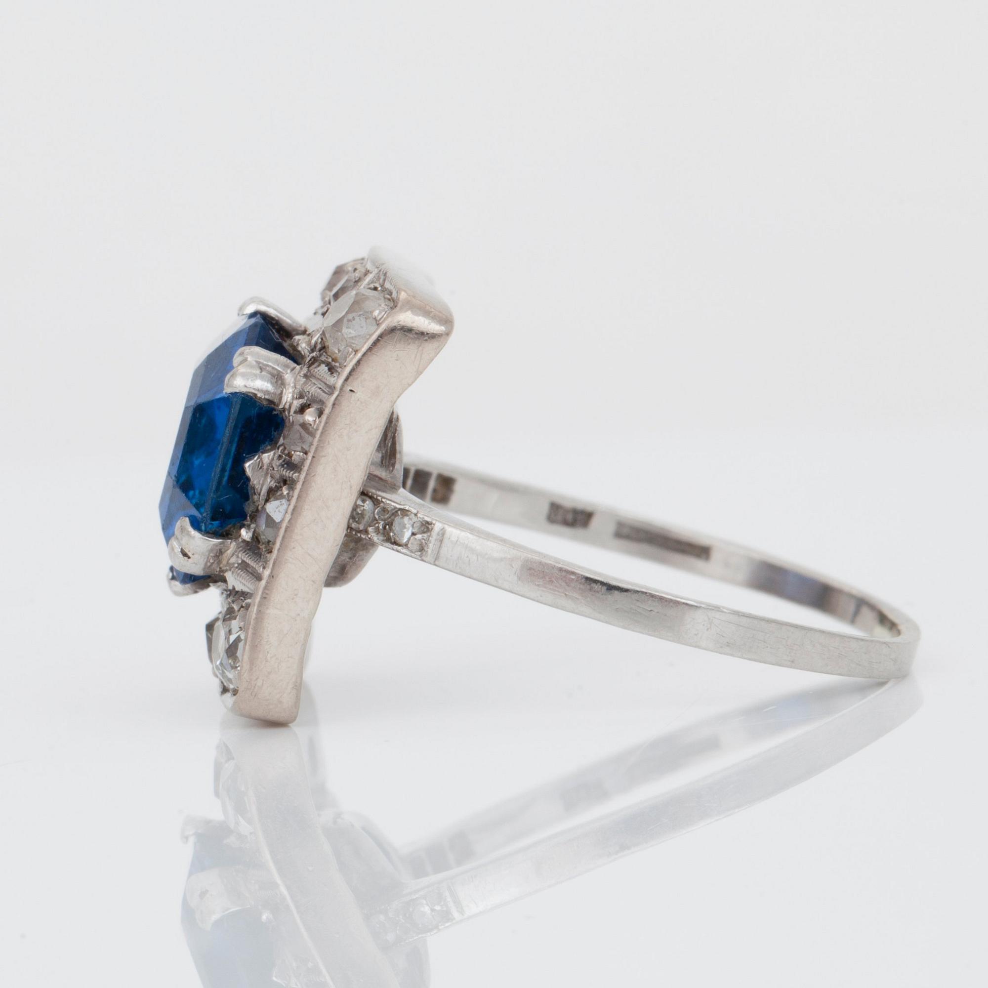 A natural sapphire, circa 7.00 cts, and antique-cut diamond ring.