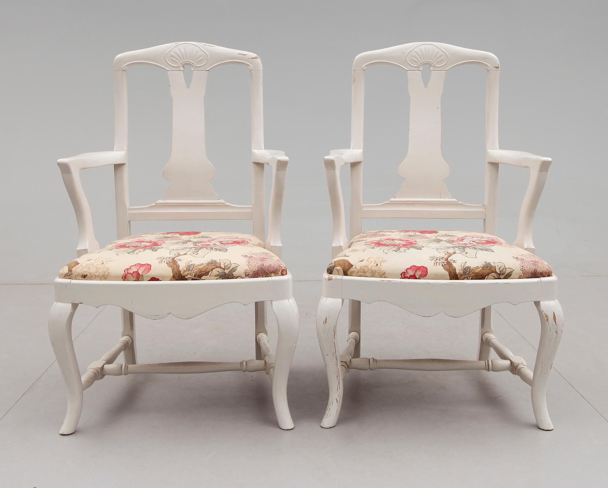 KARMSTOLAR, 1 par, rokokostil, 1800-/1900-tal.