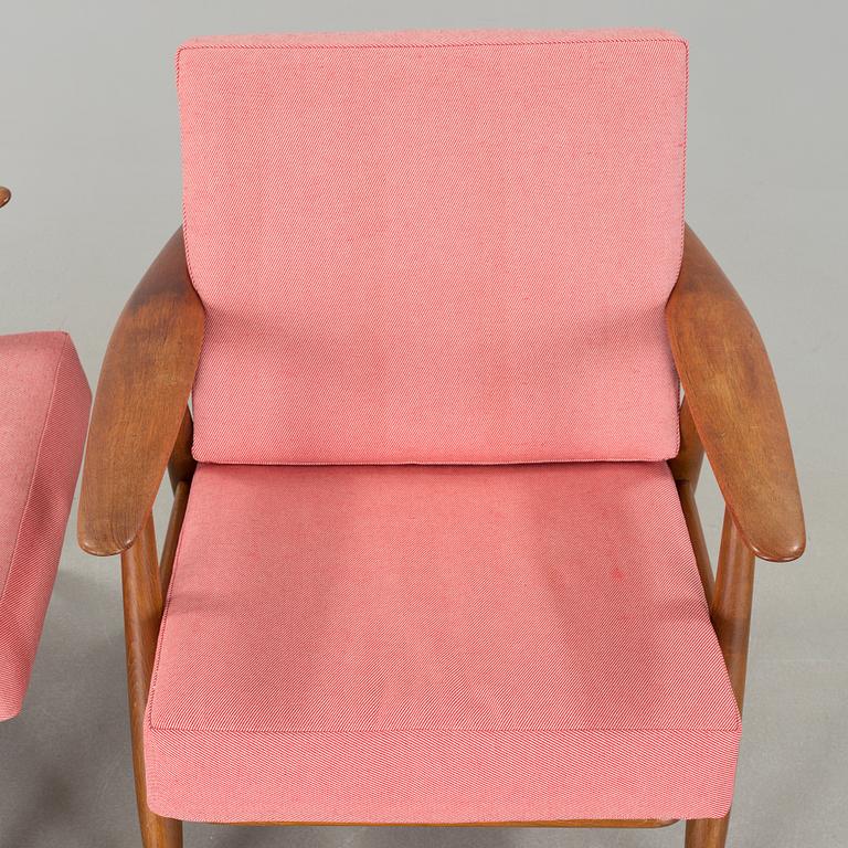 a pair of armchairs model "GE-240", Getama, Denmark.