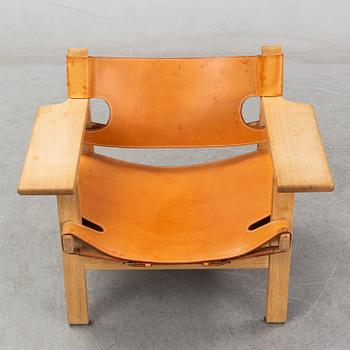 A model 226 easy chair, 'Den spanske stolen' by Børge Mogensen for Fredericia stole fabrik. Designed 1958.