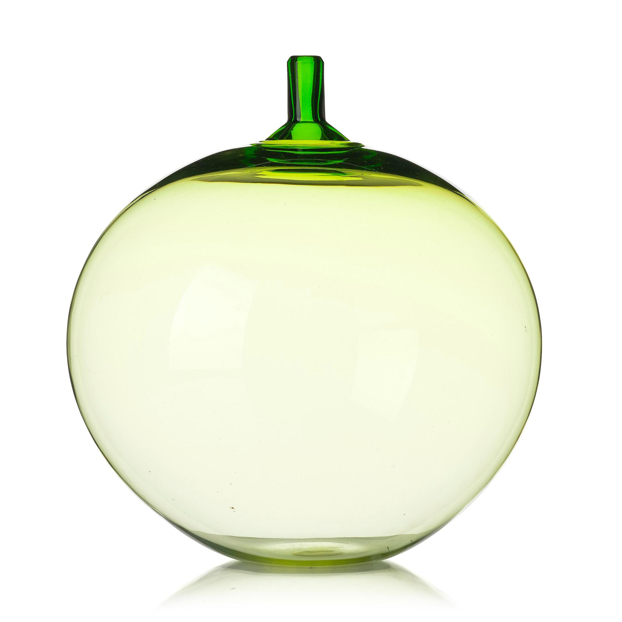 Ingeborg Lundin, vas, grönt underfångsglas, "Äpplet", Orrefors efter 1957.