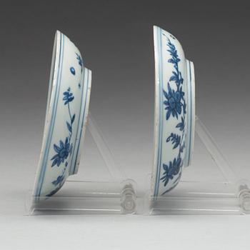 Two blue and white dishes, Ming dynasty, Tianqi (1621-27).