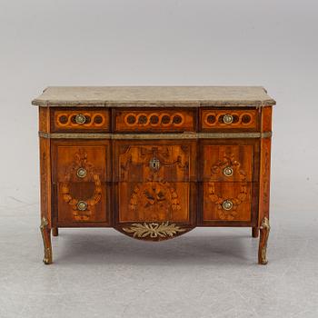 Jonas Hultsten, A Gustavian chest of drawers in the manner of Jonas Hultsten.