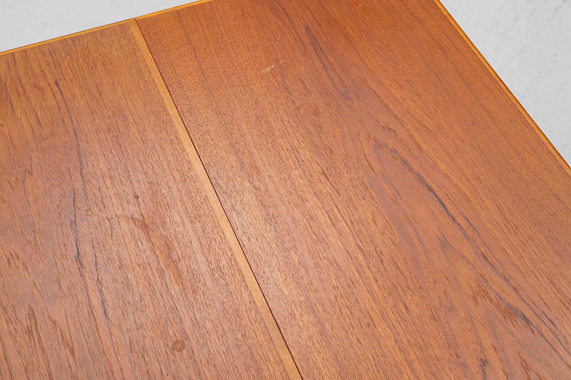 David Rosén, skrivbord modell 590-026 ur Futura-serien, formgivet 1949, Nordiska Kompaniet.