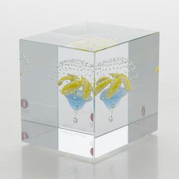 Oiva Toikka, årskub 2000, signerad Oiva Toikka Nuutajärvi 2000,  934/2000.