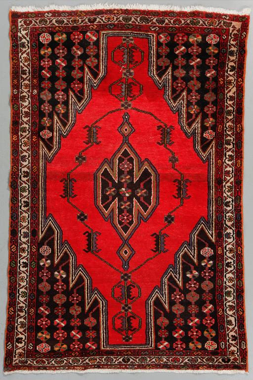 MATTA, orientalisk, 1900-talets senare del, ca 192 x 129 cm.