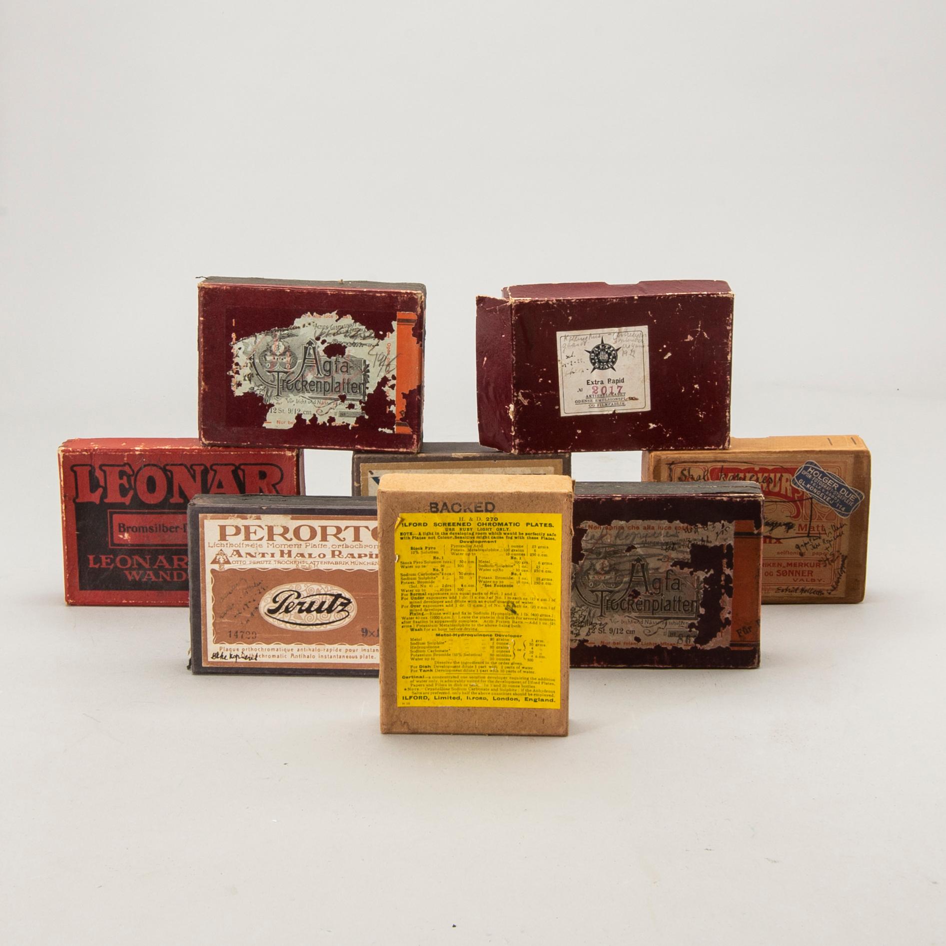 A collection of glassplates, mostly from 1920's Greenland.