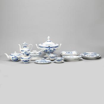 SERVISDELAR, ca 89 + 1 delar, porslin, Rosenthal, Tyskland, 1900-talets första hälft.