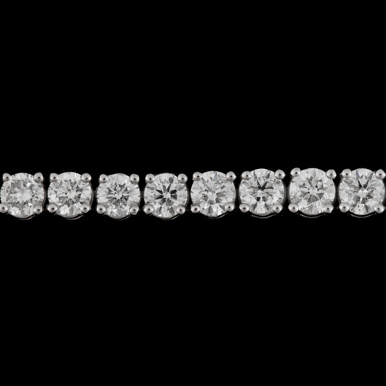 A brilliant cut diamond bracelet, tot 9.55 cts.