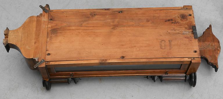 VÄGGUR, nyrenässans, 1800-talets slut.