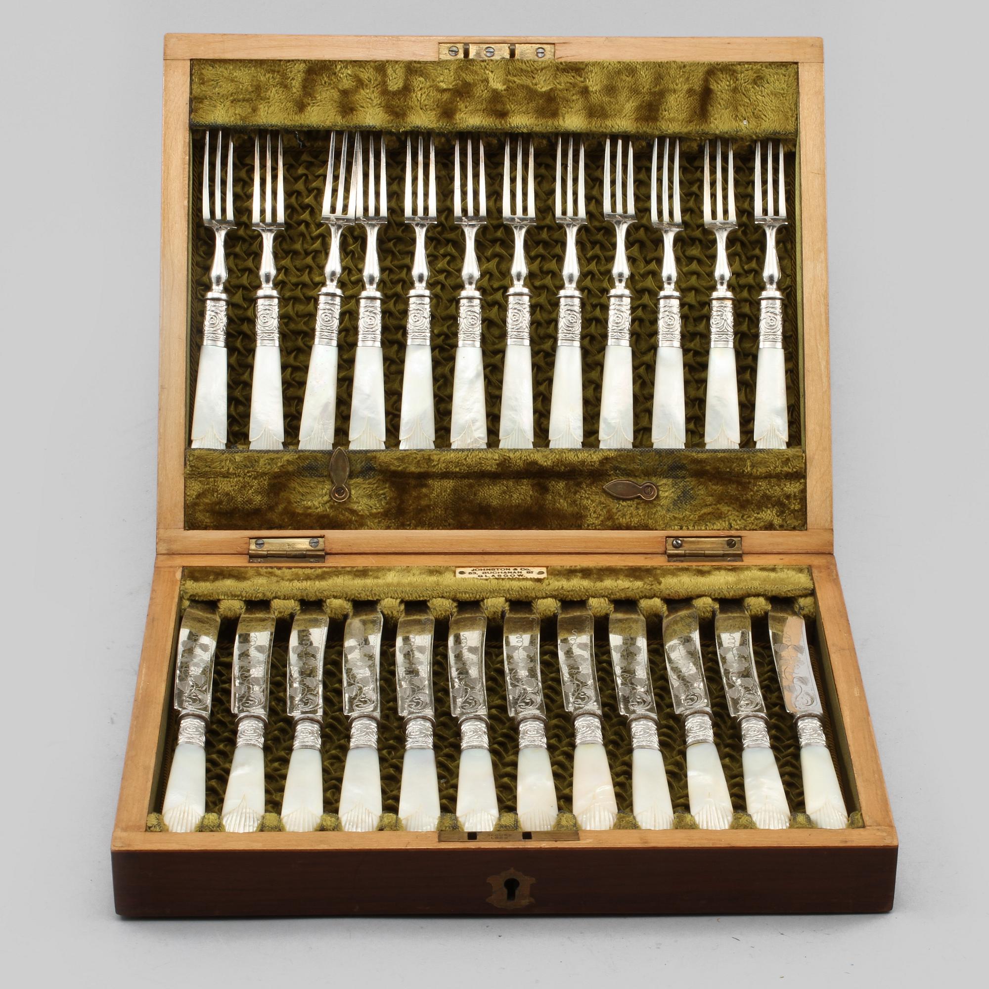 FISKBESTICK, pläter, Johnston & Co, Glasgow, Storbritannien, tidigt 1900-tal.