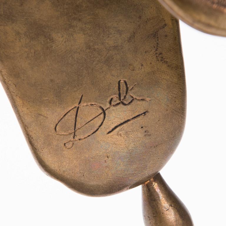 SALVADOR DALÍ, veistos, pronssi ja marmori, signeerattu ja numeroitu 118/350.