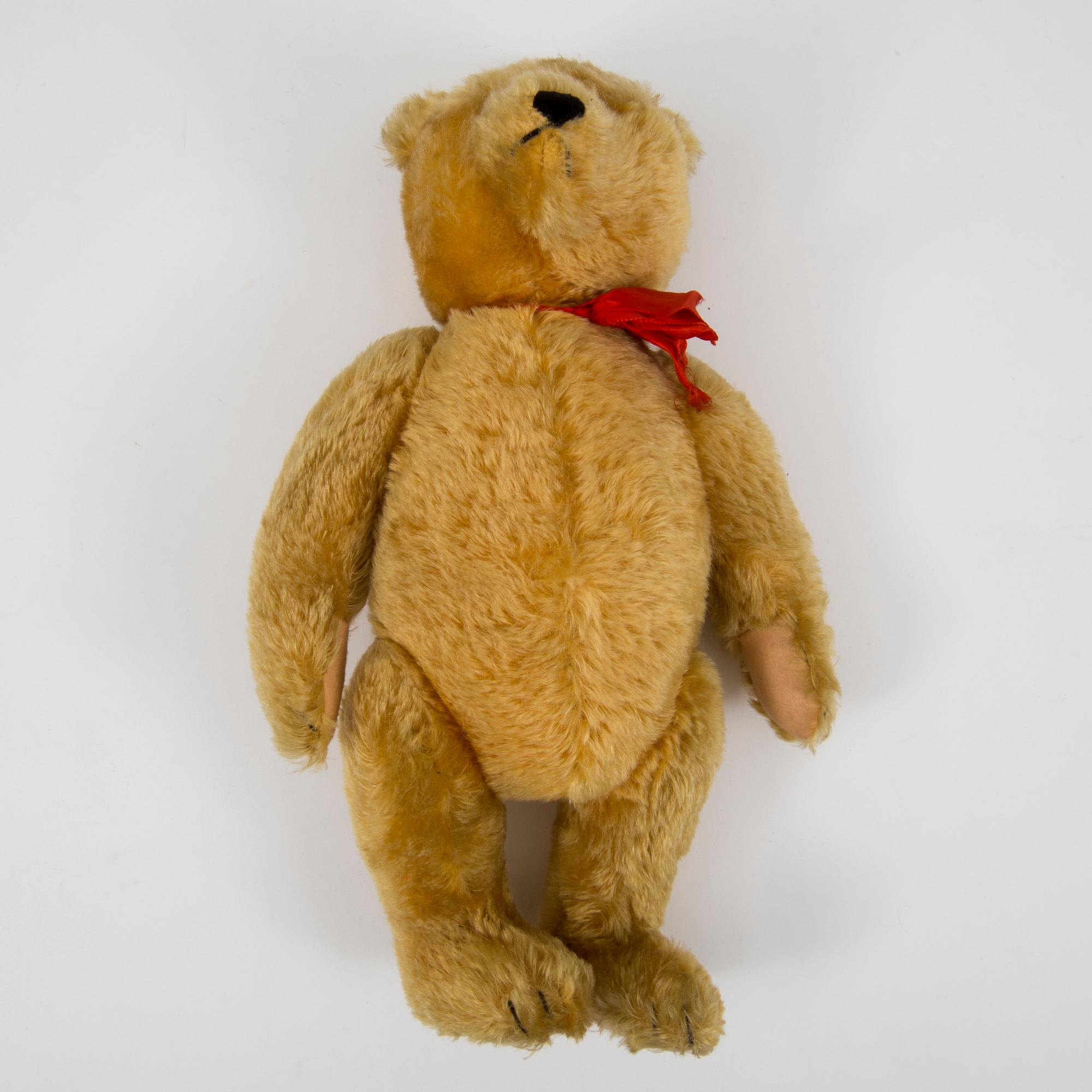 シュタイフ　US ZONE GERMANY 　布タグ　1940年 steiff A Steiff teddybear, US zone, Germany, 1950s. - Bukowskis