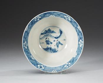 SKÅL, porslin. Qing dynasty, med Kangxis sex karaktärers märke och period (1662-1722).