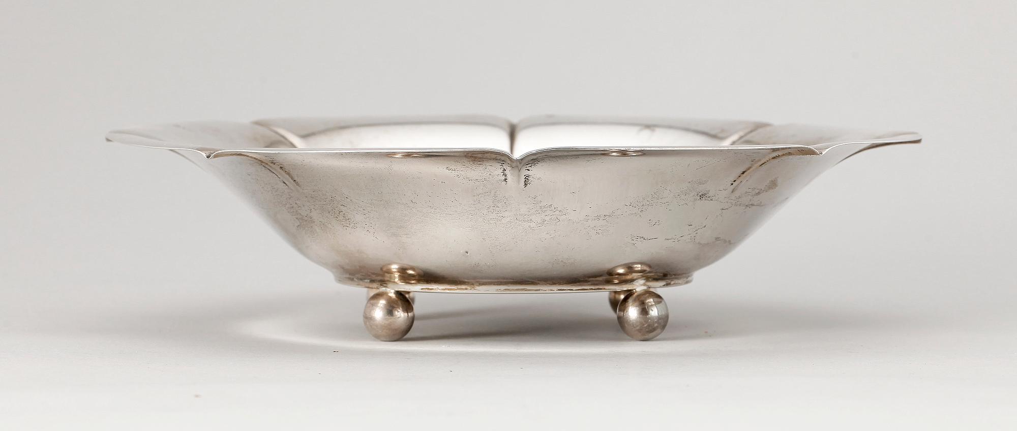 SKÅL, silver, Wiwen Nilsson Lund 1929. Vikt ca 260 gram.