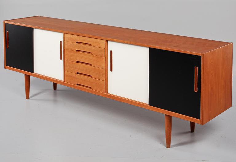 SIDEBOARD, "Gigant", Nils Jonsson, Troeds, 1950/60-tal.