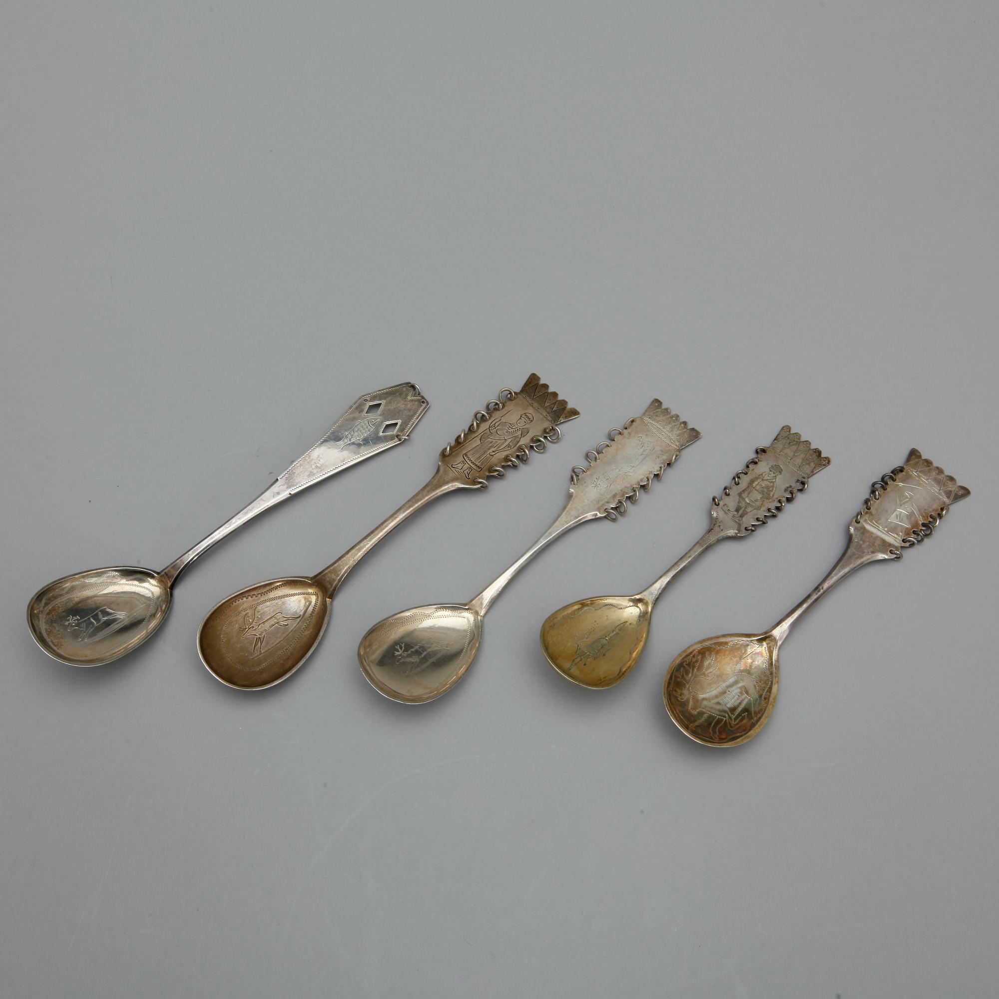 PARTI SAMESILVER, 12 delar, olika mästare och städer. Merparten 1930/40-tal. Total vikt ca 485 gram.