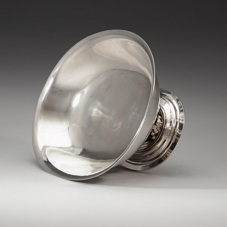 GEORG JENSEN, praktskål, Köpenhamn 1933-44, sterling. Design nr 306 A,