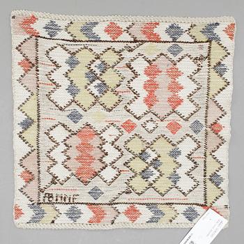 DUK, vävd. AB Märta Måås-Fjetterström, sign AB MMF.